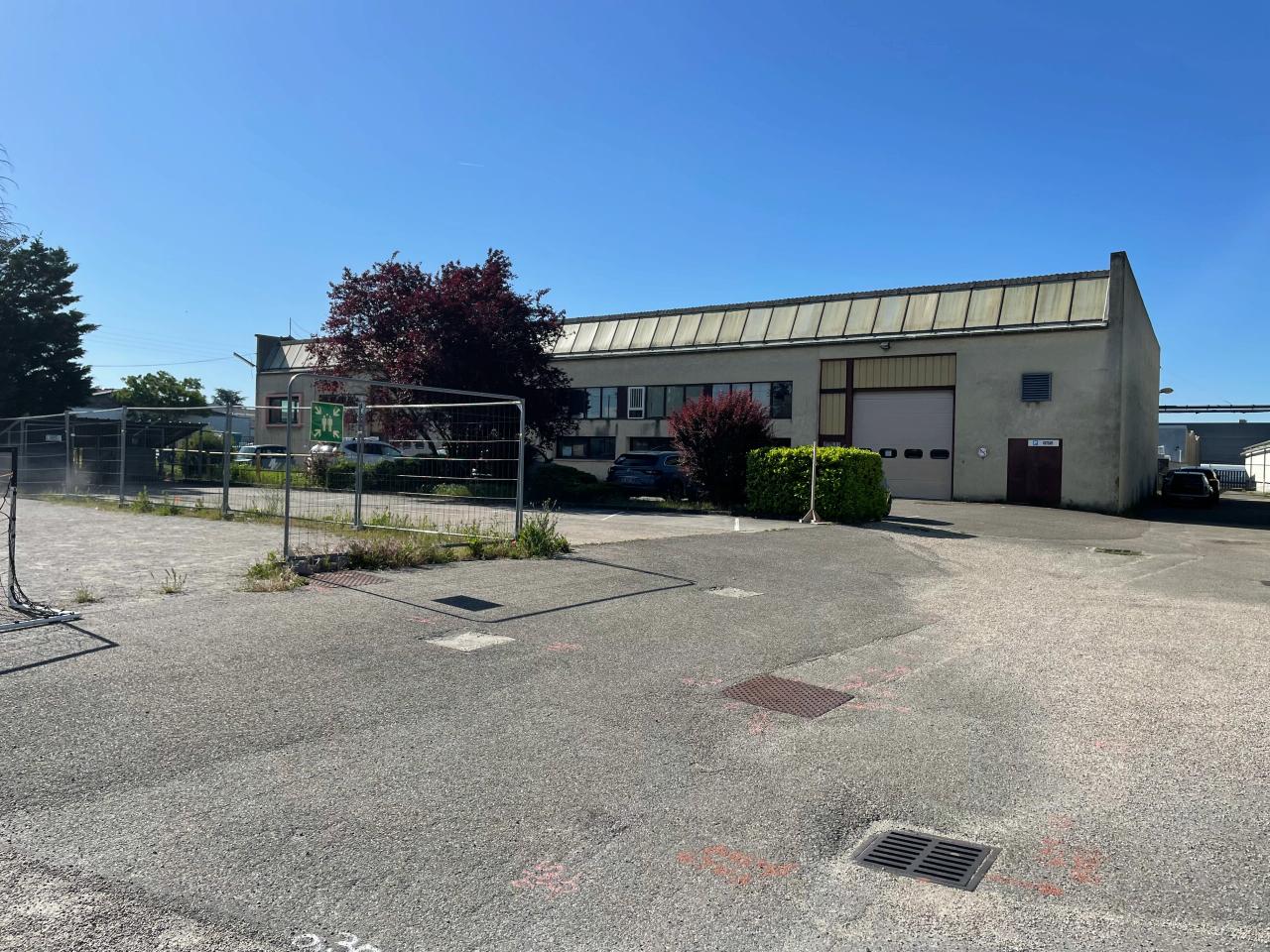 Local d'activité Vaulx-en-Velin 1418m² Vente local d'activité Vaulx-en-Velin Rhône OVACT2532298 1